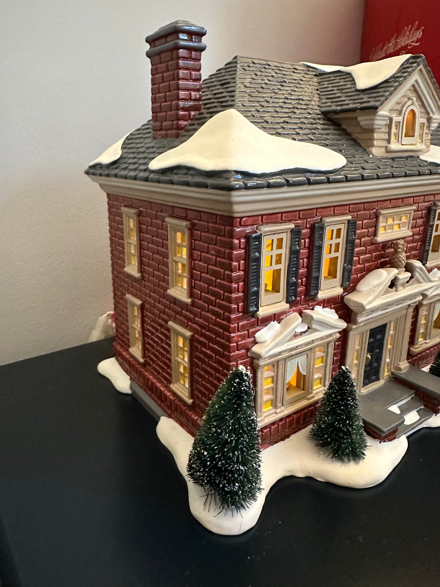 Department 56 Richmond Holiday House
