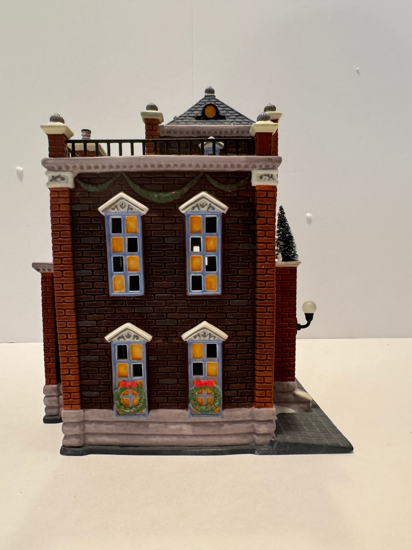 Dept 56 Precinct 25 Police Station