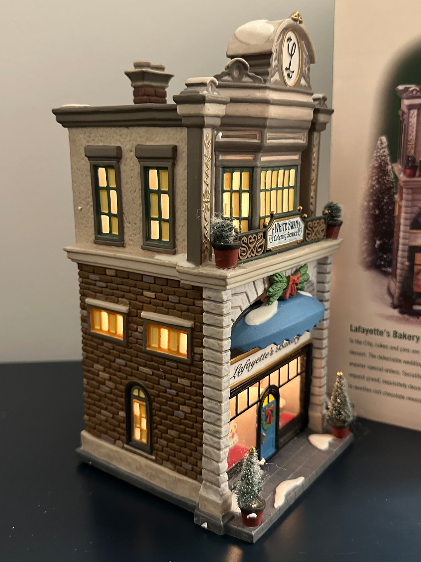 Department 56 - Lafayette's Bakery