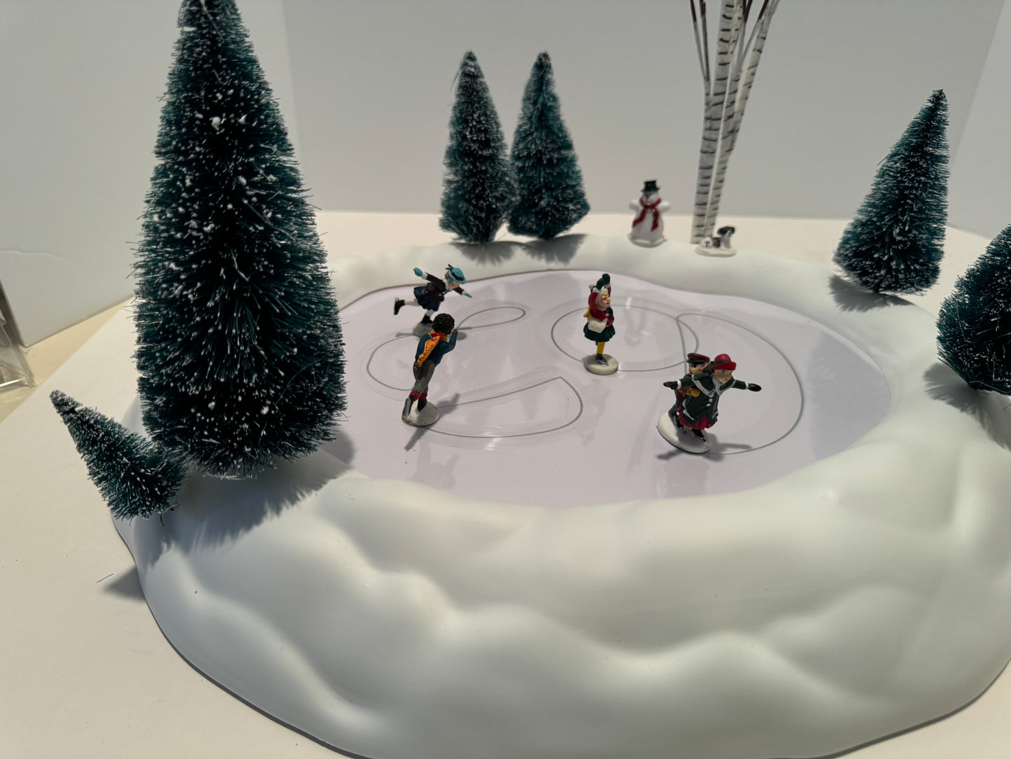 Dept 56 Animated Skating Pond