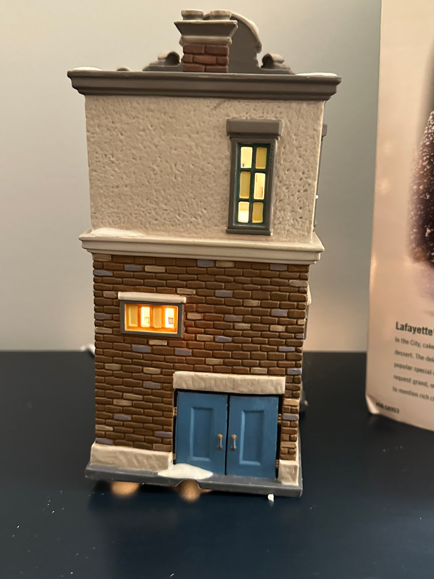 Department 56 - Lafayette's Bakery