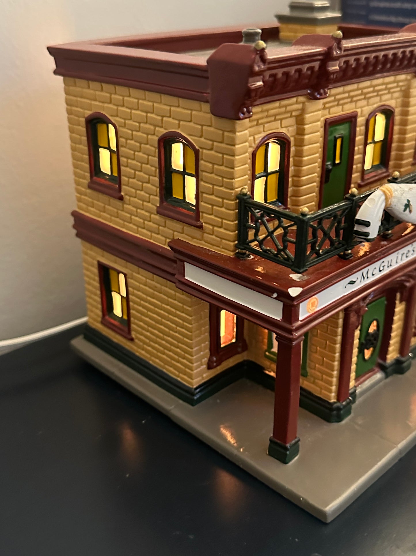 Department 56 McGuire’s Irish Pub
