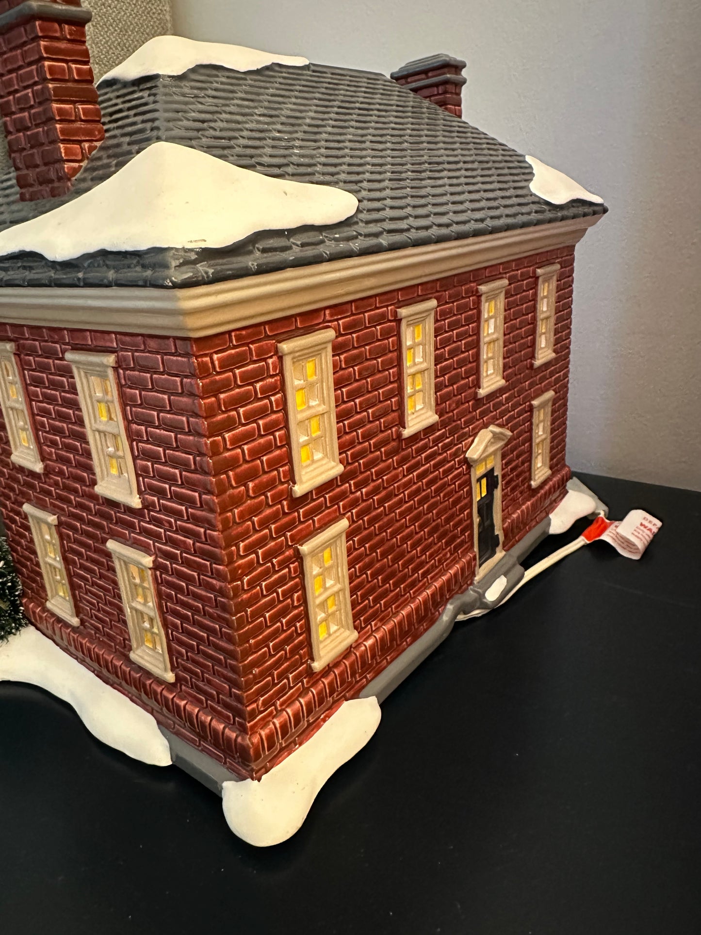 Department 56 Richmond Holiday House