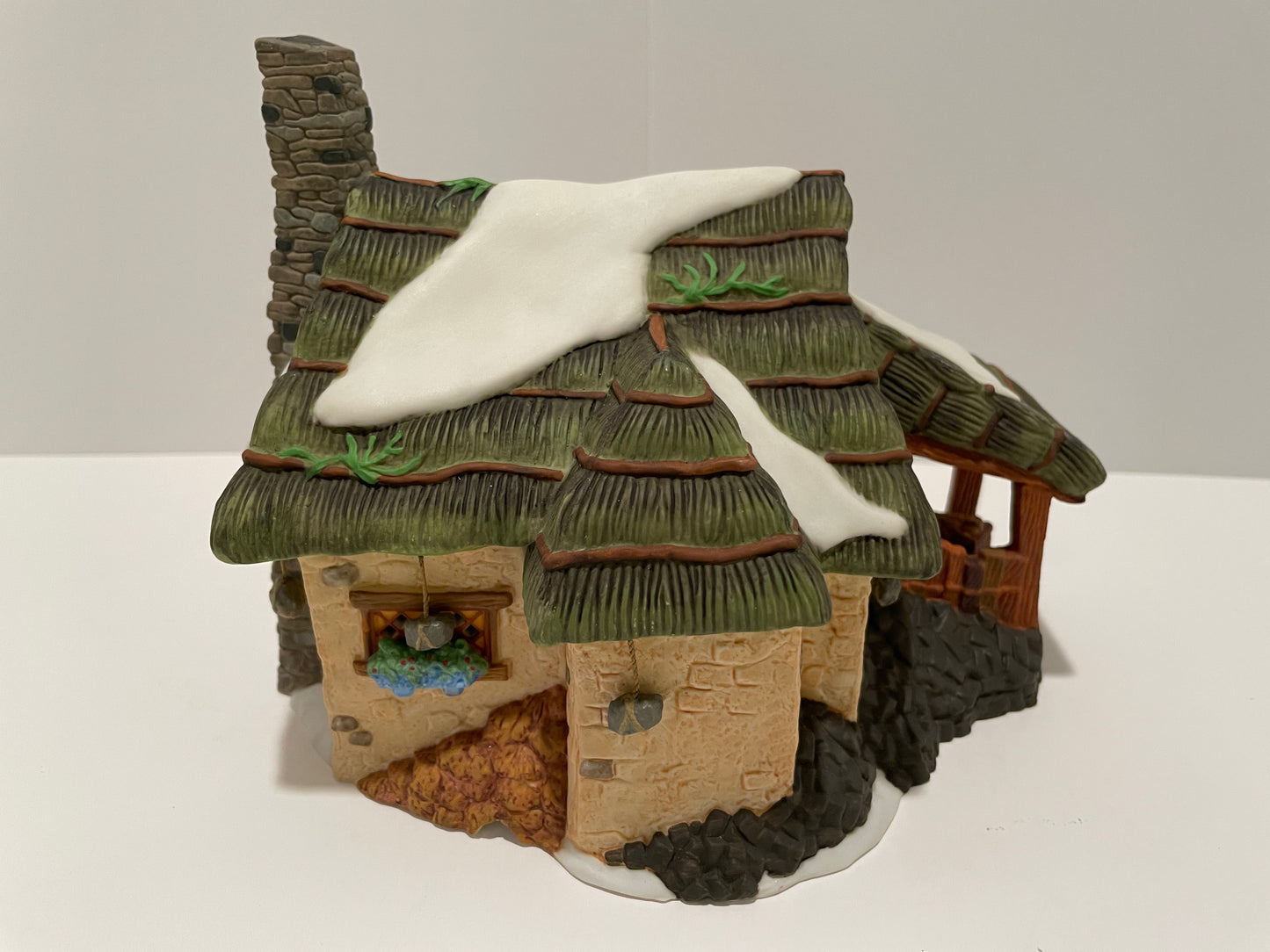 Department 56 McShane Cottage