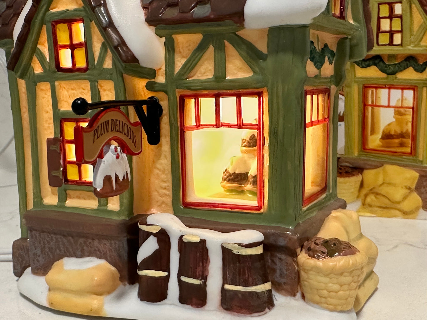 Department 56 Dickens - Mrs Perrywell’s Pudding Box Set 6003093