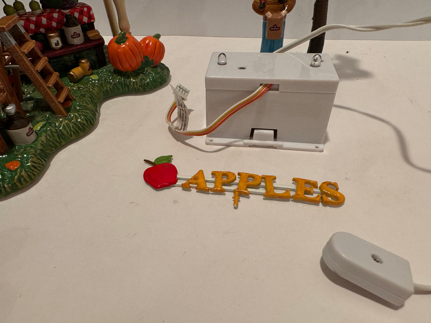 Dept 56 Harvest Apple Orchard